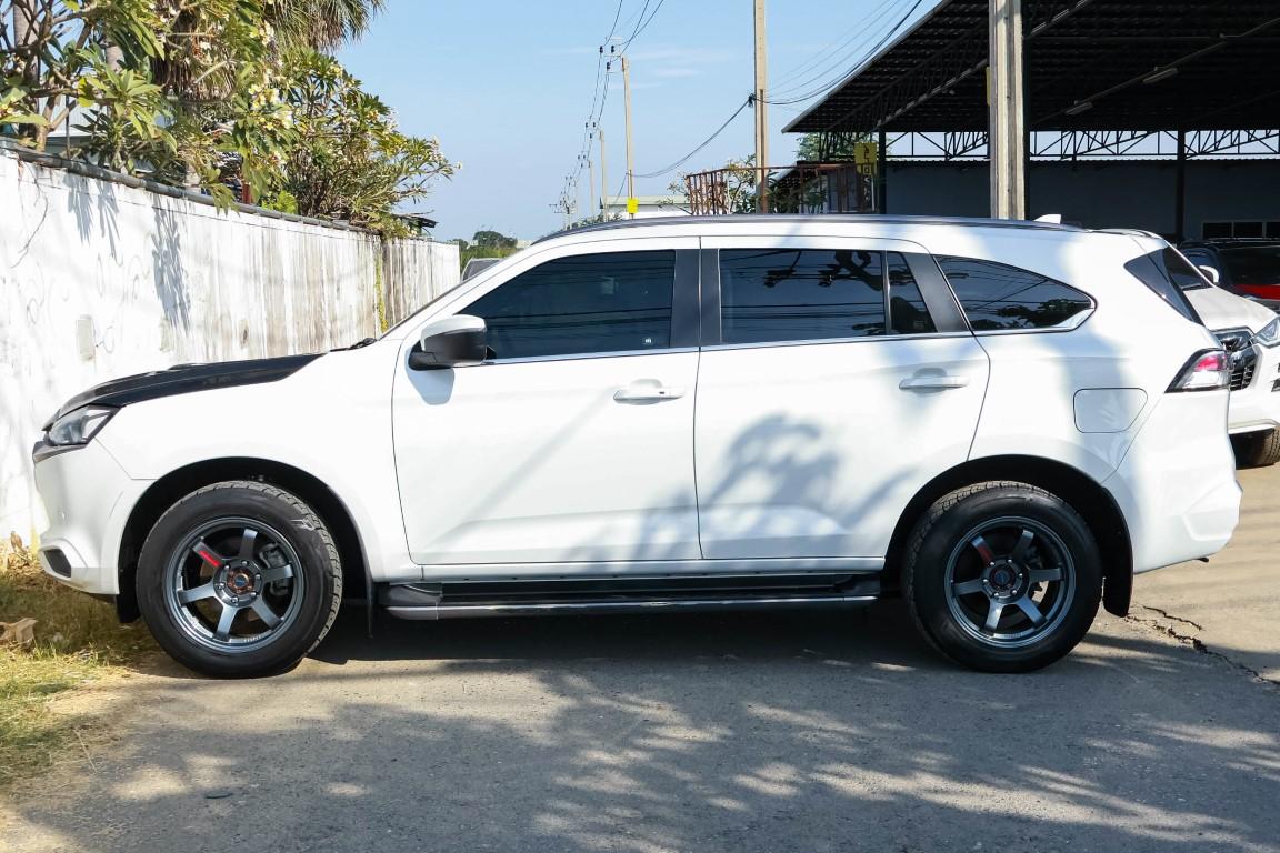 Isuzu Mu X 1.9 Ultimate 2WD (โหลดเตี้ย) 2023 *RK2116*